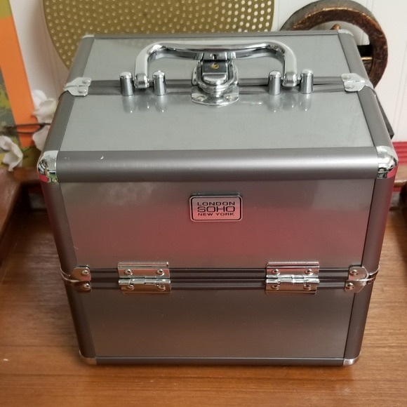 SOHO Beauty Makeup Soho Gunmetal Train Case Poshmark
